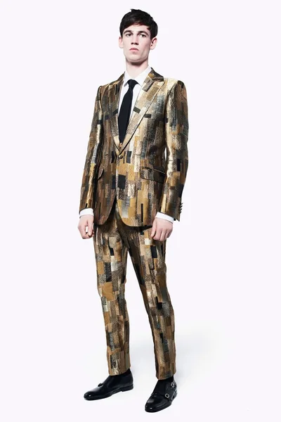 Look 25